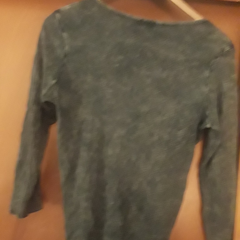 Top - Picture 2 of 3